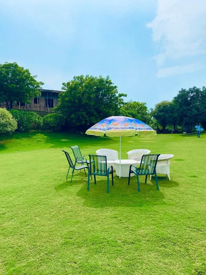 Apple Adventure Resort 古尔冈